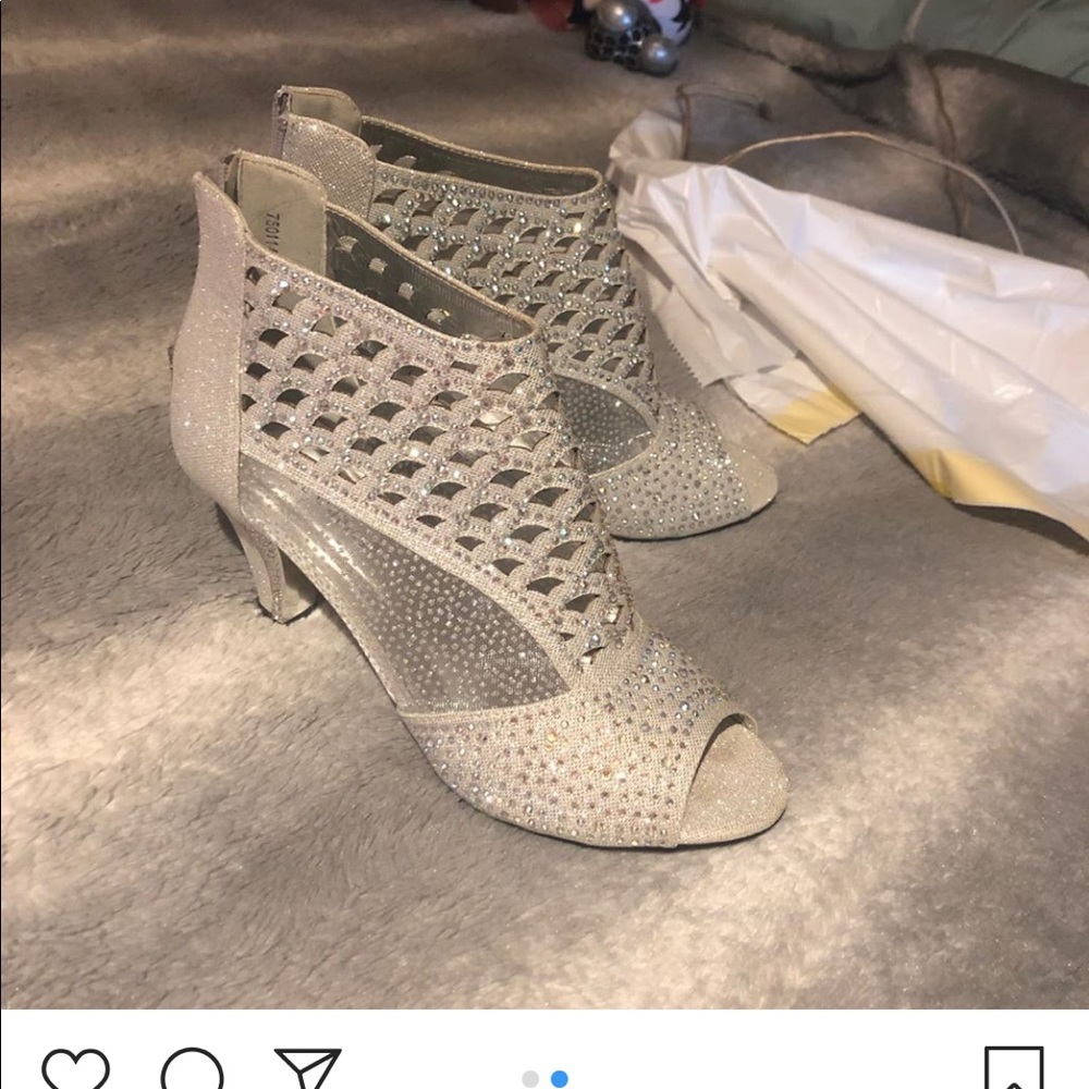Prom shoes